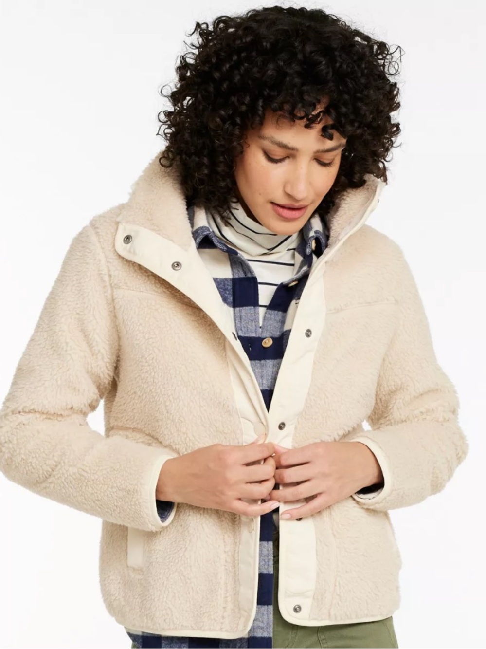 L.L. Bean Women's Cream Sherpa Fleece Jacket with Snap Front - Medium